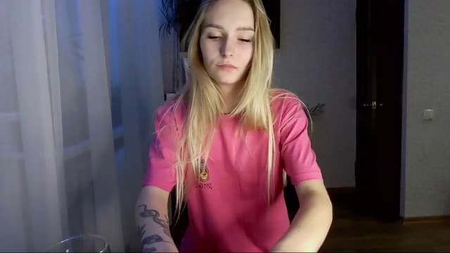 Gallery image thumbnail from Milaa's myfreecams stream on, 11/03/2024, 15:34 image 17 of 20