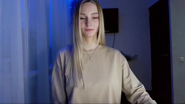 Gallery image thumbnail from Milaa's myfreecams stream on, 11/08/2024, 14:07 image 17 of 20