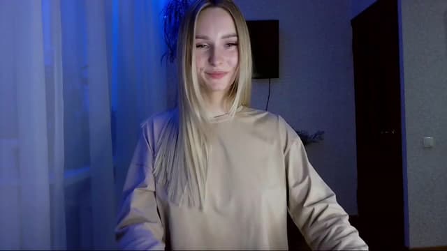 Gallery image thumbnail from Milaa's myfreecams stream on, 11/08/2024, 15:00 image 16 of 20