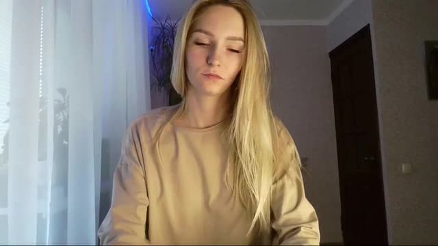 Gallery image thumbnail from Milaa's myfreecams stream on, 11/18/2024, 07:28 image 16 of 20