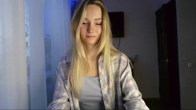 Gallery image thumbnail from Milaa's myfreecams stream on, 12/02/2024, 08:30 image 6 of 20