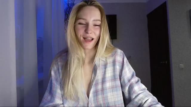 Gallery image thumbnail from Milaa's myfreecams stream on, 12/04/2024, 14:46 image 8 of 20
