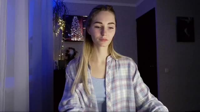 Gallery image thumbnail from Milaa's myfreecams stream on, 12/08/2024, 15:16 image 19 of 20