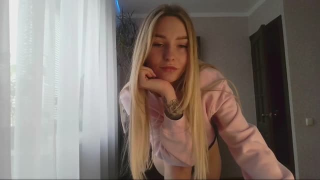 Gallery image thumbnail from Milaa's myfreecams stream on, 12/14/2024, 07:53 image 13 of 20