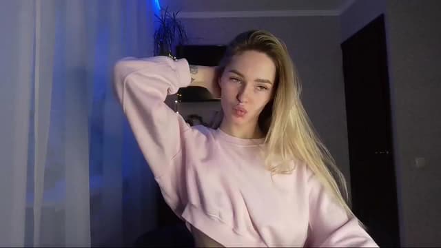Gallery image thumbnail from Milaa's myfreecams stream on, 12/24/2024, 14:03 image 11 of 20