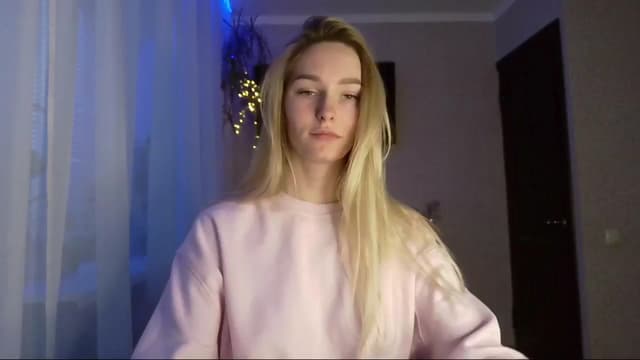 Gallery image thumbnail from Milaa's myfreecams stream on, 12/24/2024, 14:03 image 8 of 20