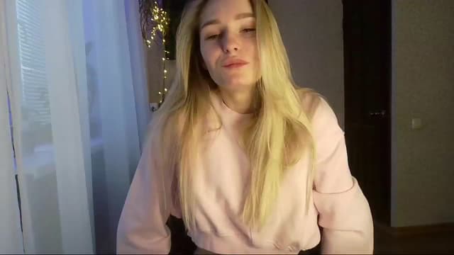 Gallery image thumbnail from Milaa's myfreecams stream on, 12/26/2024, 07:01 image 3 of 20
