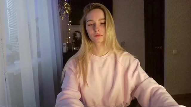 Gallery image thumbnail from Milaa's myfreecams stream on, 12/26/2024, 07:01 image 10 of 20