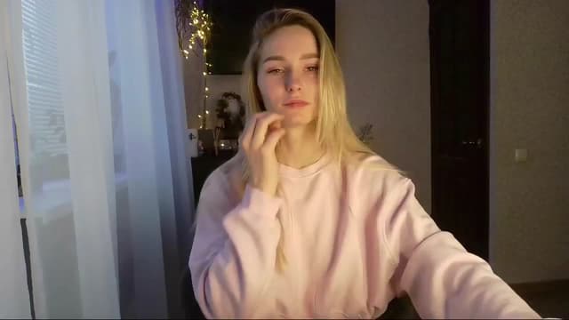Gallery image thumbnail from Milaa's myfreecams stream on, 12/26/2024, 07:01 image 13 of 20