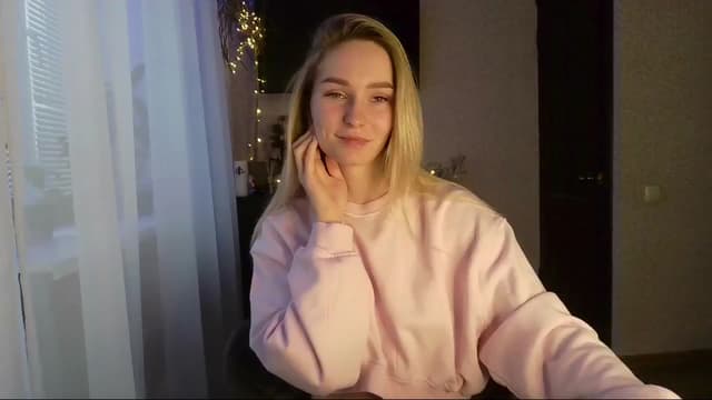 Gallery image thumbnail from Milaa's myfreecams stream on, 12/26/2024, 07:01 image 14 of 20