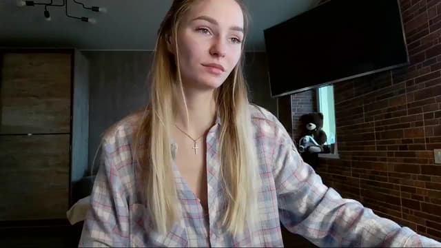 Gallery image thumbnail from Milaa's myfreecams stream on, 02/03/2025, 12:29 image 14 of 20