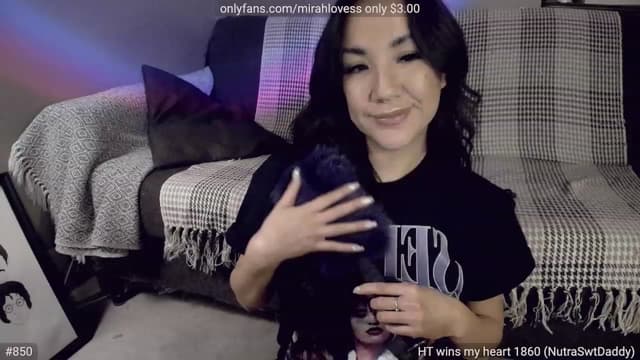 Gallery image thumbnail from Mirah's myfreecams stream on, 12/28/2022, 03:36 image 3 of 20