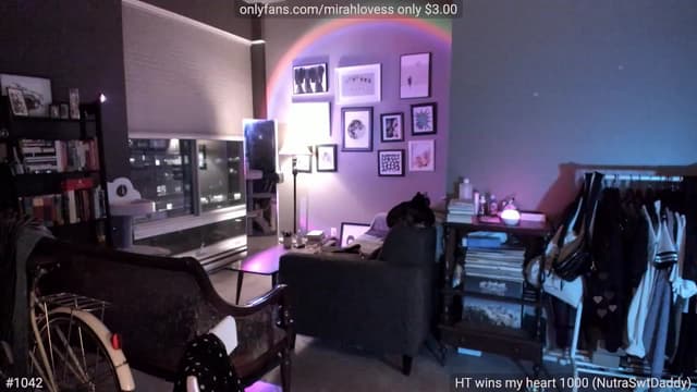 Gallery image thumbnail from Mirah's myfreecams stream on, 01/31/2023, 04:14 image 16 of 20