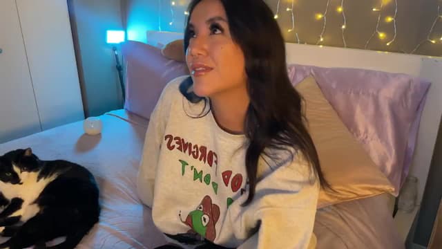 Gallery image thumbnail from Mirah's myfreecams stream on, 09/16/2024, 02:30 image 20 of 20
