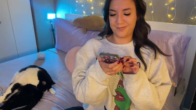 Gallery image thumbnail from Mirah's myfreecams stream on, 09/16/2024, 02:30 image 18 of 20