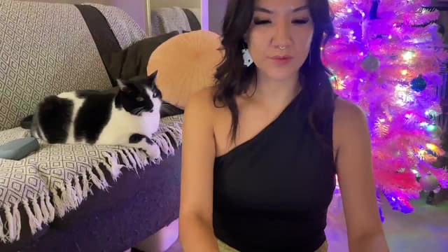 Gallery image thumbnail from Mirah's myfreecams stream on, 12/15/2024, 02:38 image 10 of 20