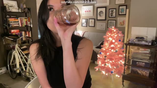 Gallery image thumbnail from Mirah's myfreecams stream on, 01/31/2025, 03:07 image 18 of 20