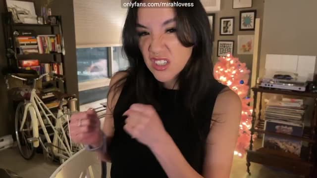 Gallery image thumbnail from Mirah's myfreecams stream on, 01/31/2025, 03:07 image 19 of 20