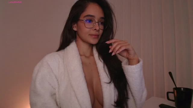 Gallery image thumbnail from Mish_'s myfreecams stream on, 12/19/2025, 13:44 image 15 of 20