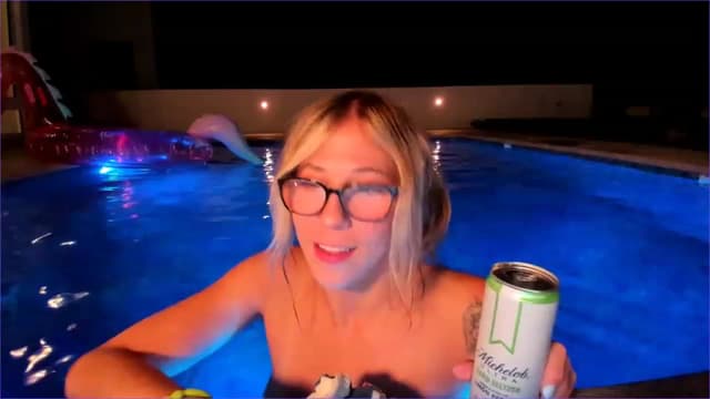 Gallery image thumbnail from Mochi's myfreecams stream on, 02/14/2023, 03:37 image 11 of 20
