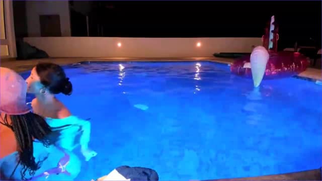 Gallery image thumbnail from Mochi's myfreecams stream on, 02/14/2023, 03:37 image 16 of 20