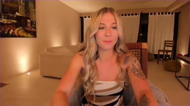 Gallery image thumbnail from Mochi's myfreecams stream on, 02/23/2023, 05:11 image 16 of 20