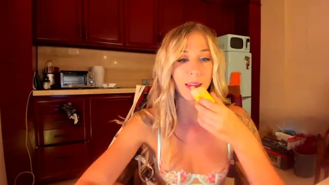 Gallery image thumbnail from Mochi's myfreecams stream on, 03/09/2023, 06:37 image 20 of 20