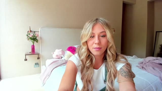 Gallery image thumbnail from Mochi's myfreecams stream on, 04/13/2023, 18:06 image 6 of 20