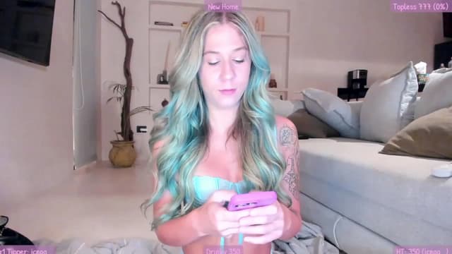 Gallery image thumbnail from Mochi's myfreecams stream on, 08/10/2023, 05:44 image 9 of 20
