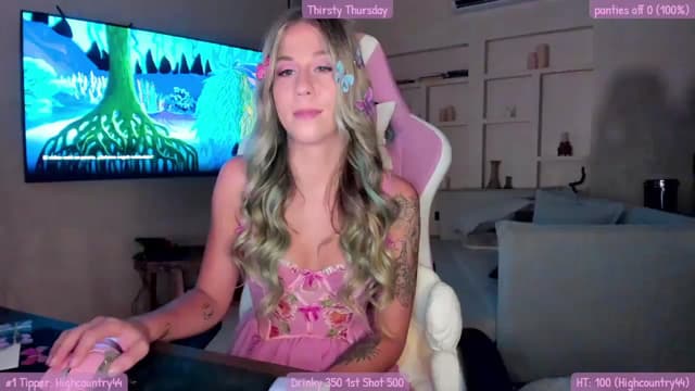Gallery image thumbnail from Mochi's myfreecams stream on, 09/15/2023, 01:11 image 9 of 20