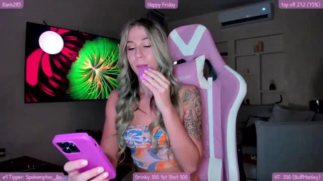 Gallery image thumbnail from Mochi's myfreecams stream on, 09/16/2023, 09:21 image 7 of 20