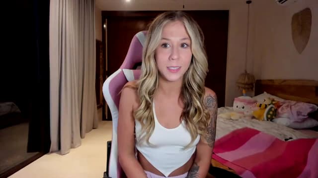 Gallery image thumbnail from Mochi's myfreecams stream on, 11/29/2023, 02:15 image 3 of 20