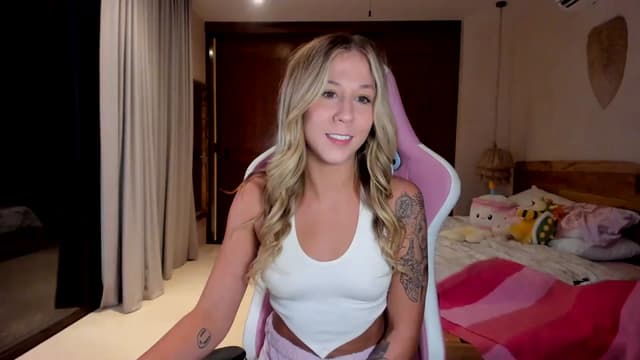 Gallery image thumbnail from Mochi's myfreecams stream on, 11/29/2023, 02:15 image 18 of 20