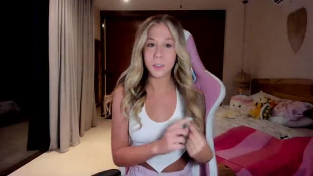 Gallery image thumbnail from Mochi's myfreecams stream on, 11/29/2023, 02:15 image 13 of 20