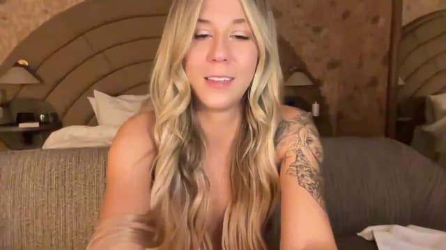 Gallery image thumbnail from Mochi's myfreecams stream on, 12/04/2023, 03:47 image 19 of 20