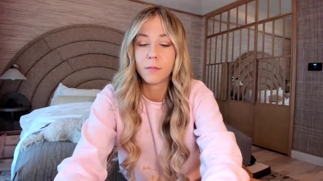 Gallery image thumbnail from Mochi's myfreecams stream on, 01/02/2024, 19:49 image 13 of 20