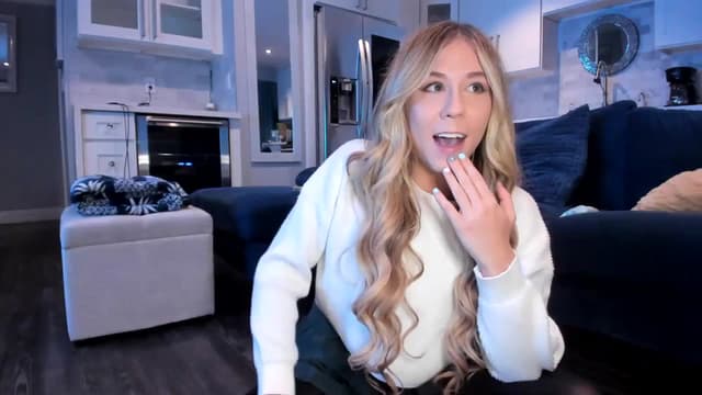 Gallery image thumbnail from Mochi's myfreecams stream on, 01/11/2024, 02:49 image 14 of 20