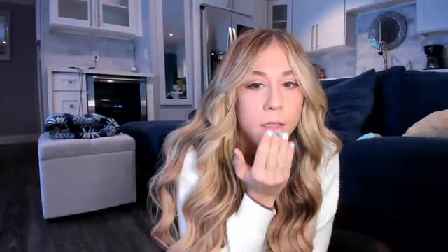 Gallery image thumbnail from Mochi's myfreecams stream on, 01/11/2024, 02:49 image 5 of 20