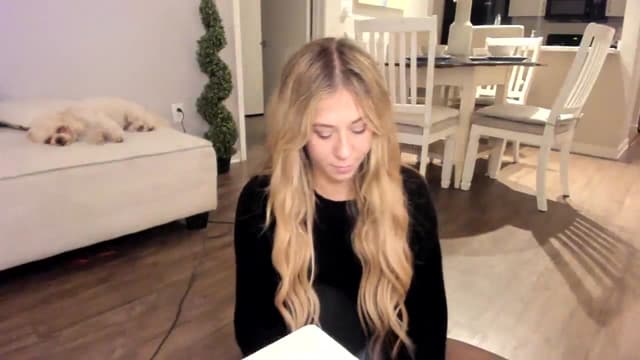 Gallery image thumbnail from Mochi's myfreecams stream on, 01/19/2024, 05:15 image 13 of 20