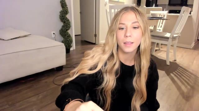 Gallery image thumbnail from Mochi's myfreecams stream on, 01/19/2024, 05:15 image 2 of 20