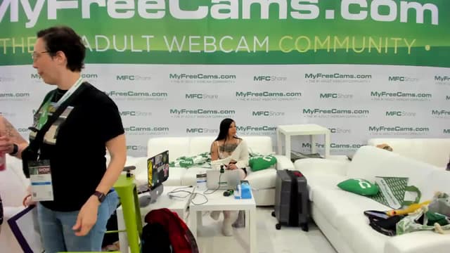 Gallery image thumbnail from Mochi's myfreecams stream on, 01/27/2024, 02:11 image 13 of 20