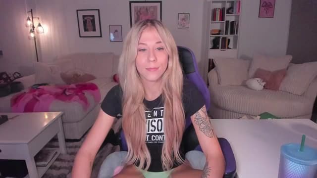 Gallery image thumbnail from Mochi's myfreecams stream on, 05/22/2024, 03:42 image 19 of 20