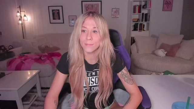 Gallery image thumbnail from Mochi's myfreecams stream on, 05/22/2024, 03:42 image 13 of 20