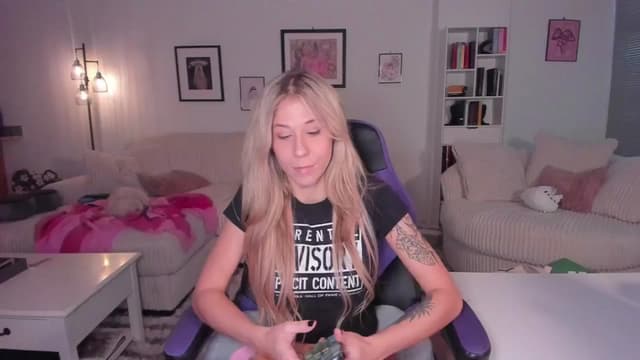 Gallery image thumbnail from Mochi's myfreecams stream on, 05/22/2024, 03:42 image 8 of 20