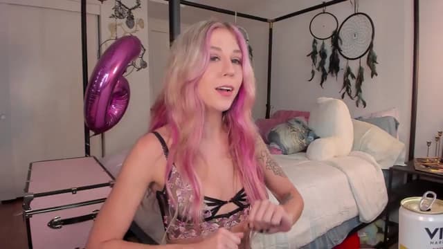 Gallery image thumbnail from Mochi's myfreecams stream on, 07/02/2024, 01:21 image 14 of 20