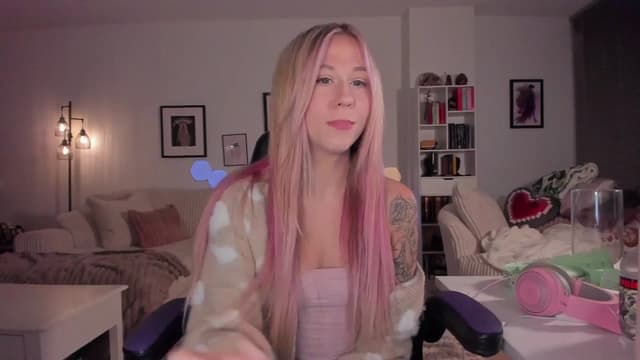 Gallery image thumbnail from Mochi's myfreecams stream on, 07/06/2024, 03:53 image 14 of 20