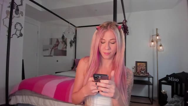 Gallery image thumbnail from Mochi's myfreecams stream on, 07/09/2024, 06:45 image 10 of 20