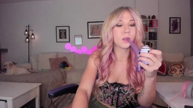 Gallery image thumbnail from Mochi's myfreecams stream on, 07/14/2024, 06:44 image 14 of 20