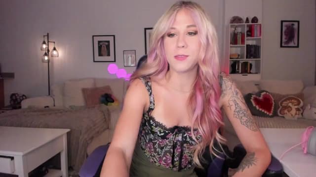 Gallery image thumbnail from Mochi's myfreecams stream on, 07/14/2024, 06:44 image 10 of 20