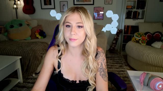 Gallery image thumbnail from Mochi's myfreecams stream on, 08/10/2024, 03:37 image 10 of 20